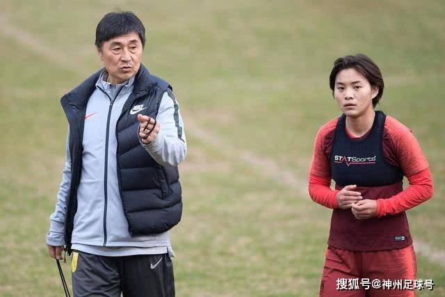 英超夺冠赔率:阿森纳遭绝杀优势缩水 曼城迫近